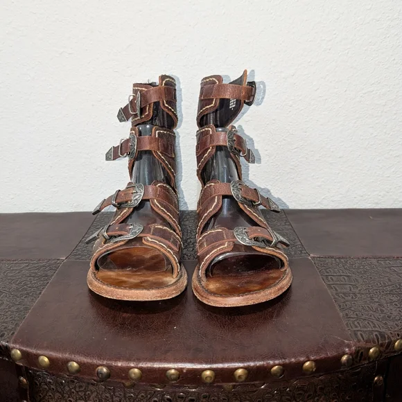 FreeBird CLEOPATRA Distressed Brown Sandals in size 8 - Picture 15 of 16